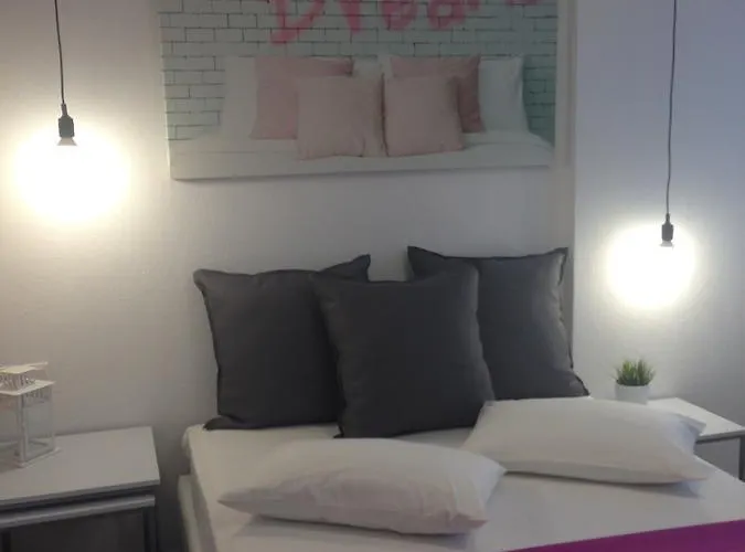 Philoxenia * Vrasná